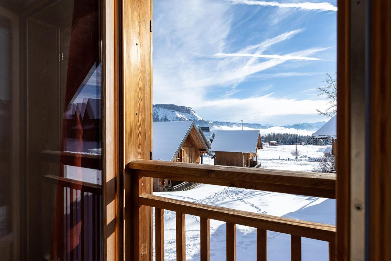 Madame Vacances Les Chalets Du Berger Premium*** La Féclaz Eksteriør bilde